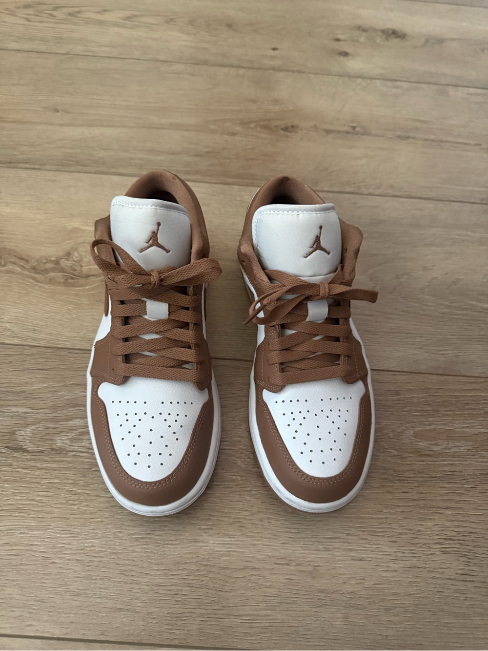 Jordan Low Top Sneakers - White & Brown